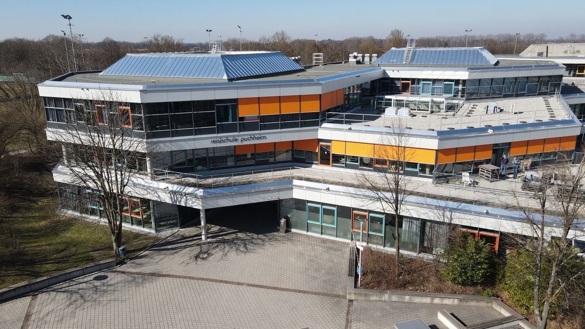 Eingang der Realschule Puchheim