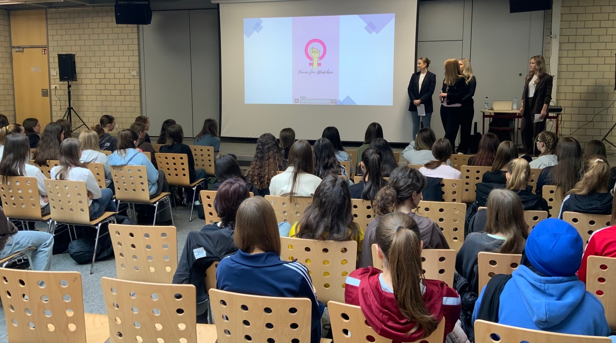 Power für Mädchen 2025